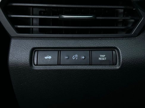 Used 2025 Nissan Altima 2.5 SV image 22