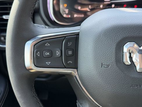 Used 2025 RAM 2500 Laramie AWD/4WD image 21