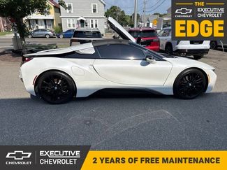 Used 2019 BMW i8 Roadster AWD/4WD video 1