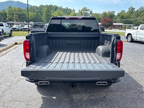 Used 2024 GMC Sierra 1500 Elevation w/ LPO, Elevation Black Package AWD/4WD image 7