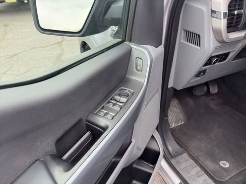 Used 2023 Ford F150 XLT w/ Trailer Tow Package image 10