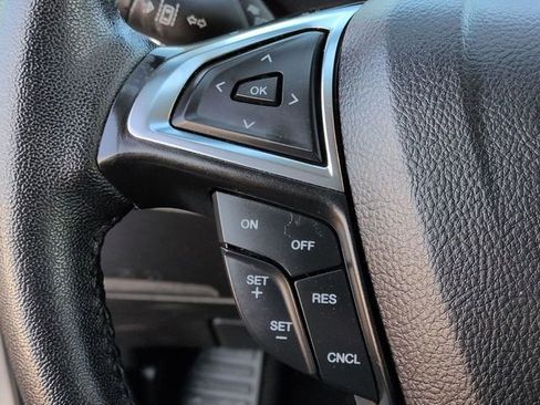 Used 2024 Ford Edge SEL image 18