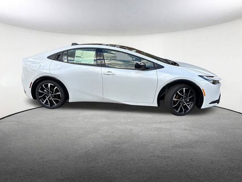 New 2026 Toyota Prius Plug-In Hybrid image 13
