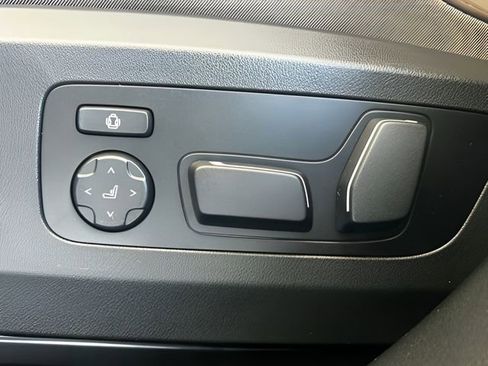 Used 2026 BMW X3 xDrive30 w/ M Sport Package image 19