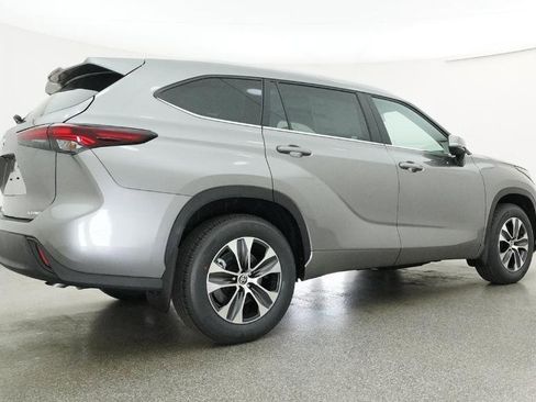 New 2026 Toyota Highlander XLE AWD/4WD image 31