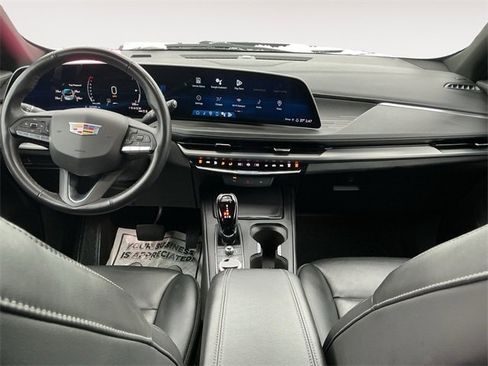 Certified 2024 Cadillac XT4 Premium Luxury image 10