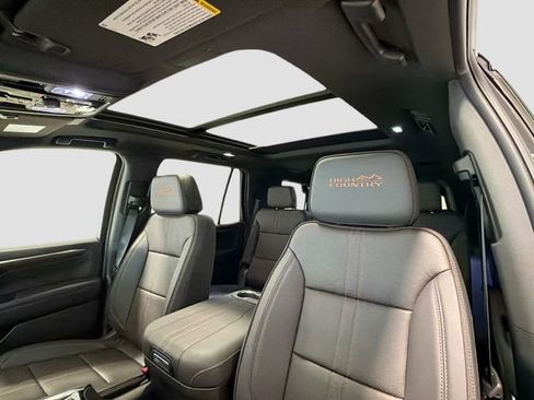 New 2026 Chevrolet Tahoe High Country AWD/4WD image 21
