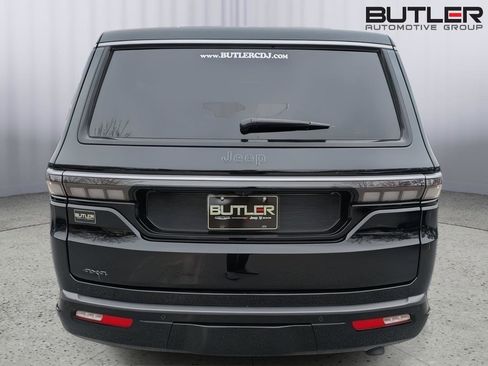 New 2026 Jeep Grand Wagoneer L 2WD w/ Premium Group I image 5
