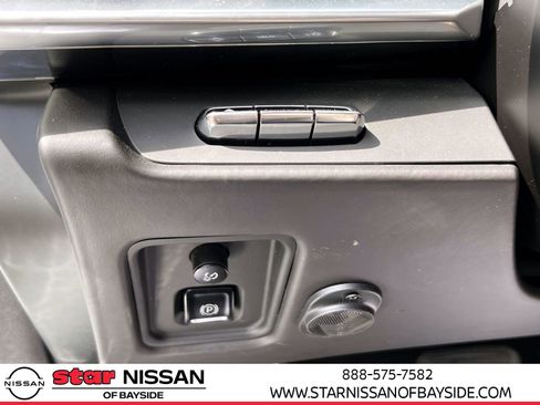 Used 2023 Chevrolet Corvette Stingray Premium Conv w/ Z51 Performance Package image 18