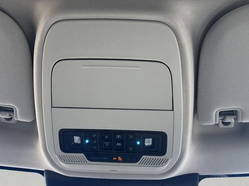 Certified 2025 Ford Expedition Platinum image 7