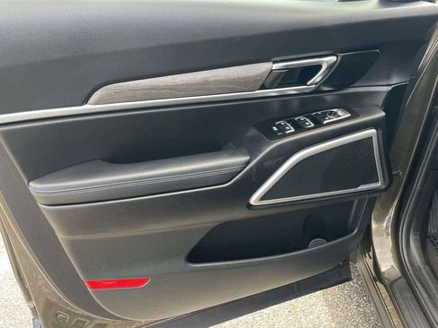 Used 2022 Kia Telluride EX w/ EX Premium Package image 17