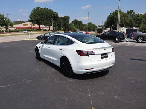 Used 2018 Tesla Model 3 Long Range AWD/4WD image 9