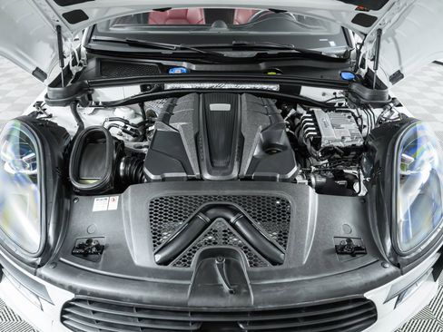 Used 2020 Porsche Macan S image 49