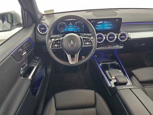 Certified 2023 Mercedes-Benz EQB 300 4MATIC image 19