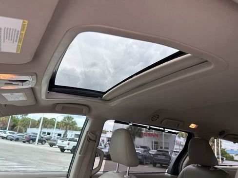 Used 2017 Toyota Sienna XLE w/ XLE Navigation Package image 23