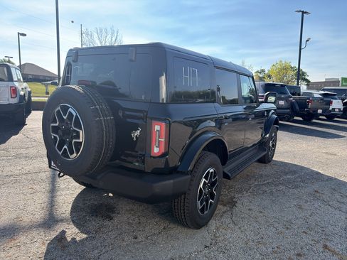 New 2026 Ford Bronco Outer Banks AWD/4WD image 5