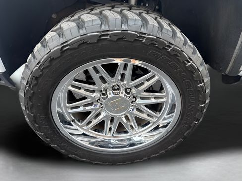 Used 2026 Chevrolet Silverado 2500 High Country w/ High Country Premium Package AWD/4WD image 28