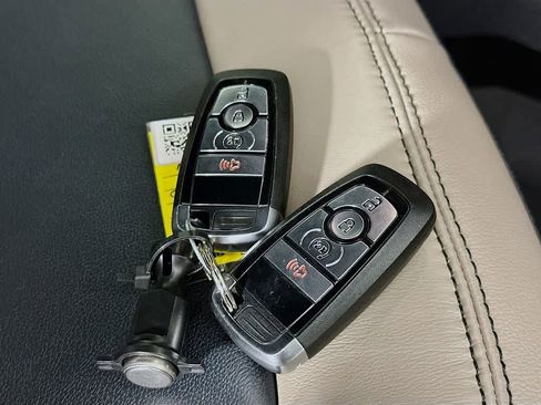 Certified 2023 Ford Bronco Wildtrak image 21