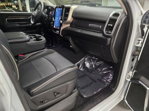 Used 2024 RAM 2500 Laramie w/ Safety Group AWD/4WD image 39