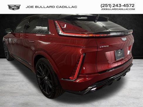 New 2026 Cadillac Lyriq V w/ LPO, Floor Liner Package image 4