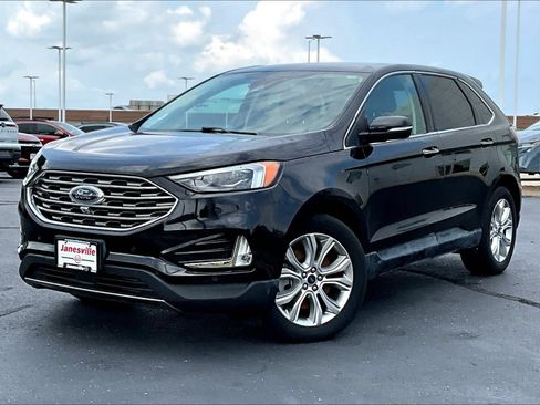 Used 2022 Ford Edge Titanium w/ Equipment Group 301A AWD/4WD image 2