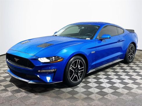 Used 2019 Ford Mustang GT image 4