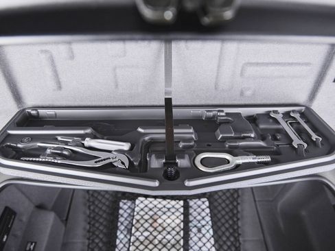 Used 2003 BMW M5 image 95