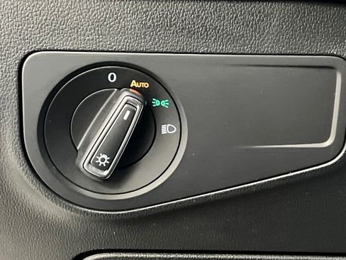 Used 2024 Volkswagen Tiguan Wolfsburg Edition image 48