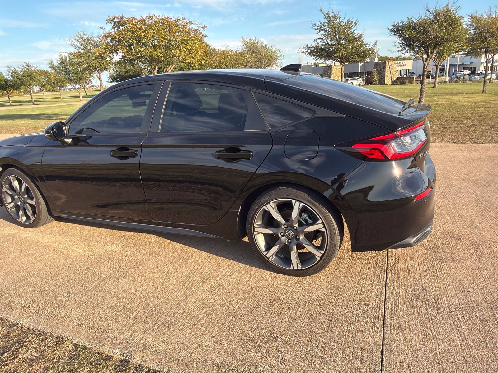 Used 2025 Honda Civic Sport Touring image 2