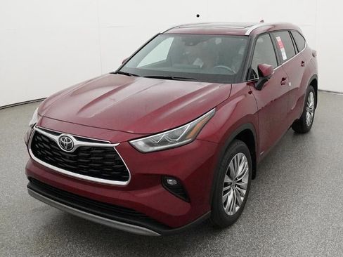 New 2026 Toyota Highlander Platinum AWD/4WD image 16