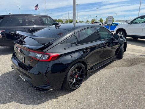 Certified 2025 Honda Civic Type R image 3