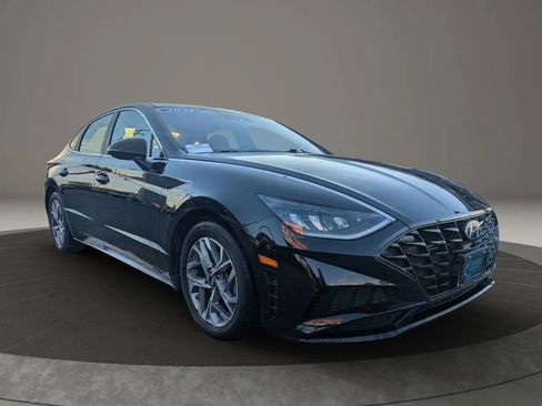 Used 2017 Kia Optima SX image 3