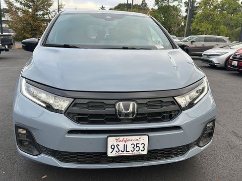 Used 2025 Honda Odyssey Sport-L image 5
