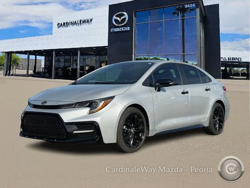 Used 2022 Toyota Corolla SE w/ Carpet Mat Package (TMS) image 2