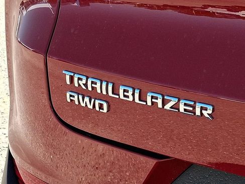 New 2026 Chevrolet TrailBlazer LT w/ Convenience Package AWD/4WD image 19
