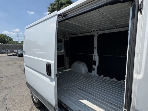 Used 2016 RAM ProMaster 1500 image 14