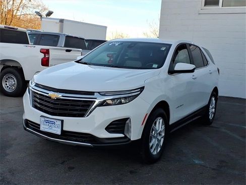 Used 2022 Chevrolet Equinox LT image 3