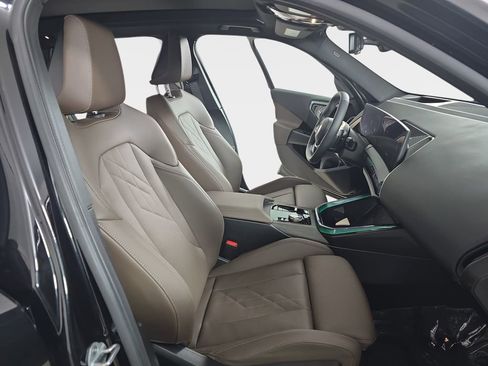 Certified 2025 BMW X3 xDrive30i image 9