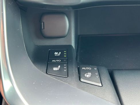 Used 2025 Lexus LX 700h Luxury image 41