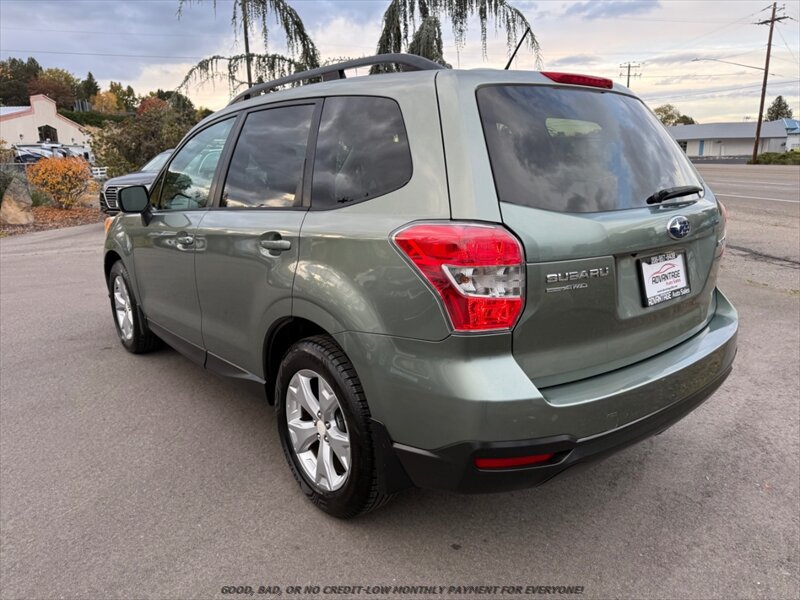 Used 2014 Subaru Forester 2.5i Premium AWD/4WD image 5