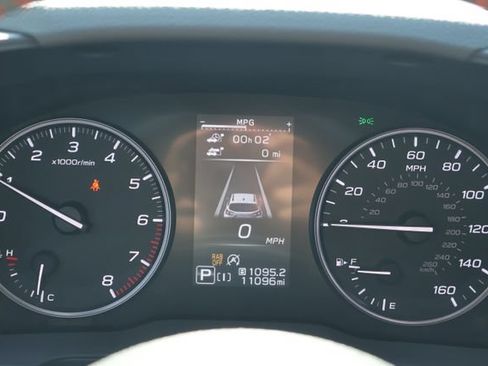 Certified 2025 Subaru Crosstrek 2.5i Limited w/ Popular Package #4A AWD/4WD image 9