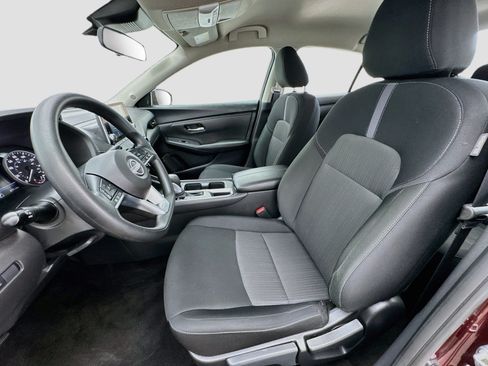 Used 2025 Nissan Sentra SV FWD image 13