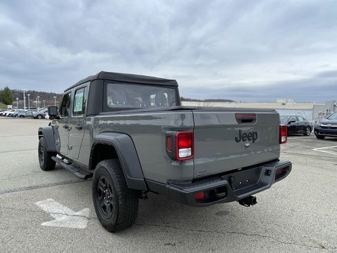 Used 2022 Jeep Gladiator Sport w/ Trailer Tow Package image 5