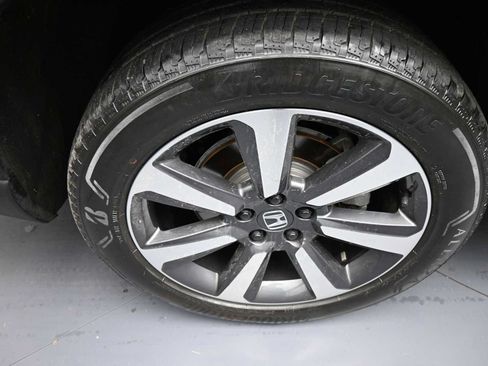 Used 2023 Honda Pilot Elite image 13