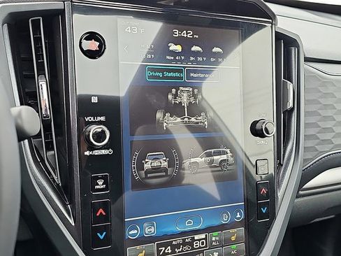 Certified 2025 Subaru Forester Premium image 27