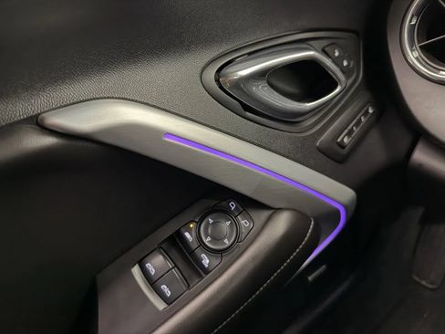 Used 2016 Chevrolet Camaro SS RWD image 26