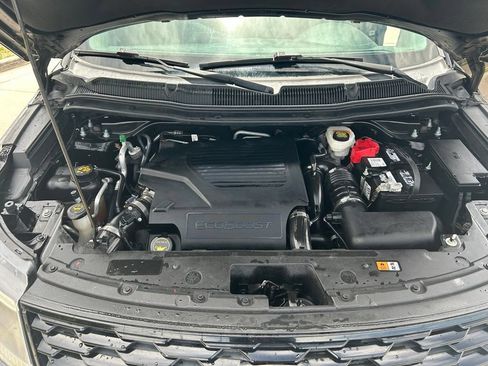 Used 2018 Ford Explorer Sport AWD/4WD image 33