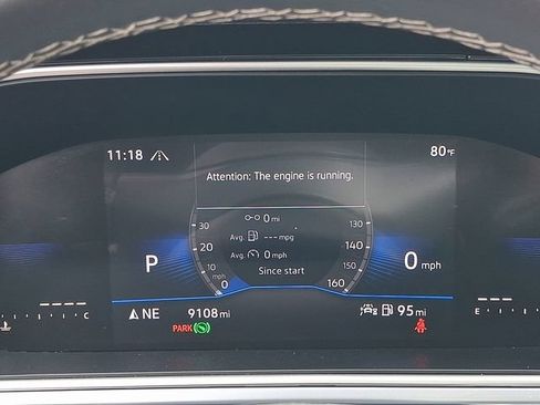 Used 2025 Volkswagen Taos SE w/ Panoramic Sunroof Package AWD/4WD image 20