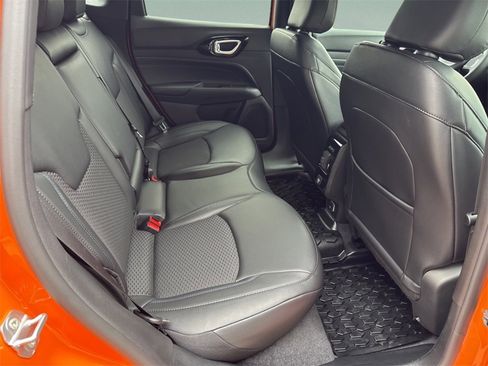 New 2026 Jeep Compass Latitude image 33