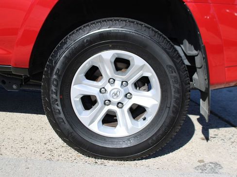 Used 2024 Toyota 4Runner SR5 image 45